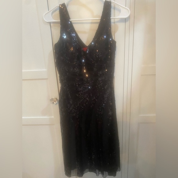 New Plastic Tag Only JS Collections Black Sequin Gown - Picture 1 of 11